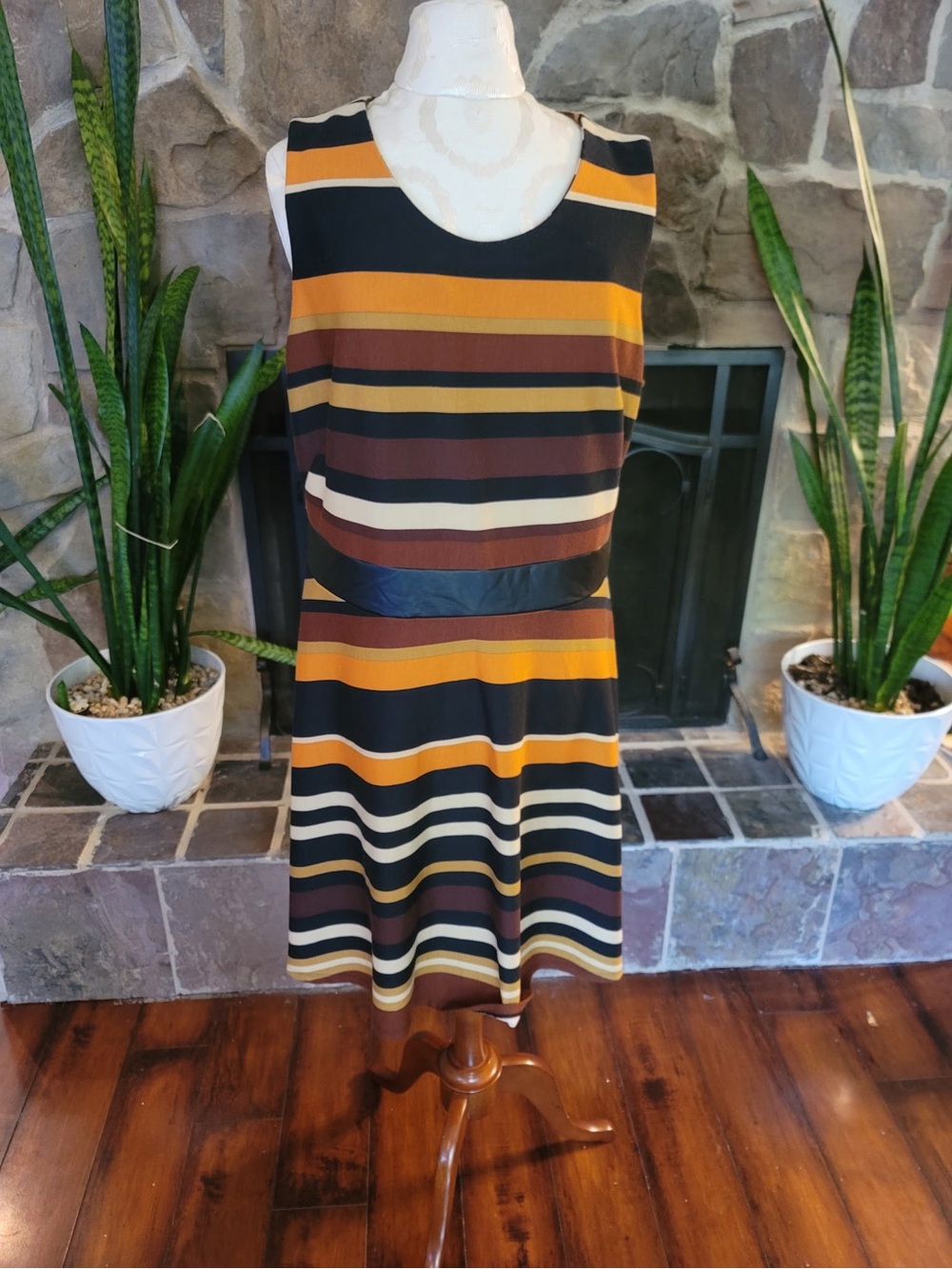 Relativity Black Orange Tan Striped Dress Sz XL Sleeveless Scoop Neck Knit Midi